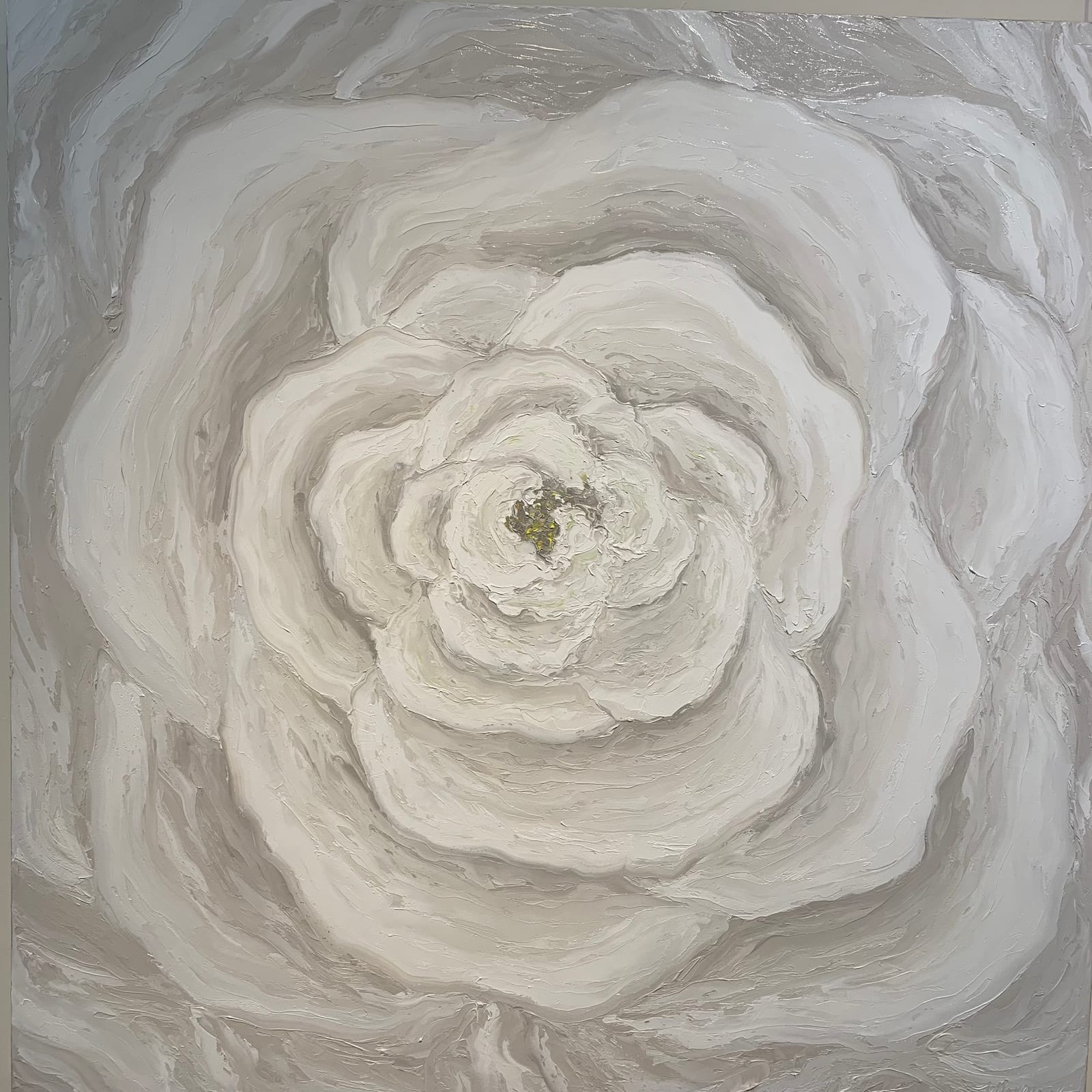WHITE BLOOM